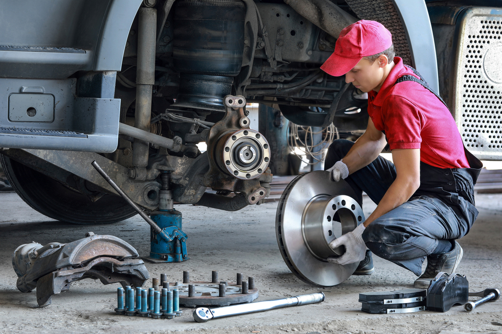 Full Service auto repair mechanicn services pats service center